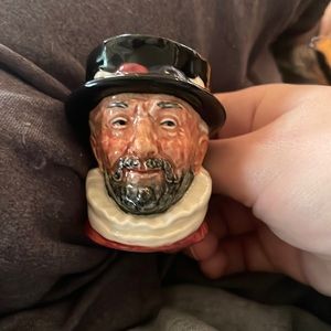 1946 Large Royal Doulton Beefeater Toby Jug